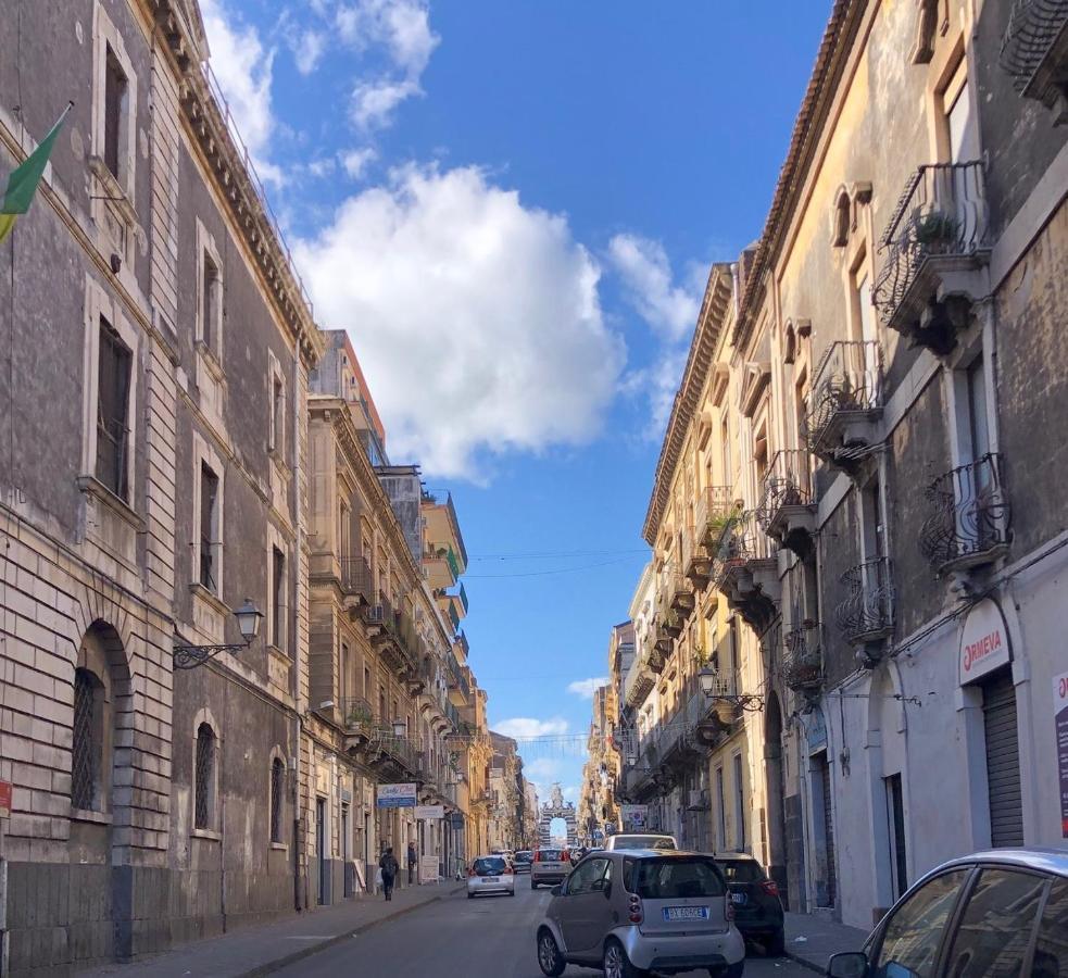 Casa Giniusa Central Studio Катания Экстерьер фото