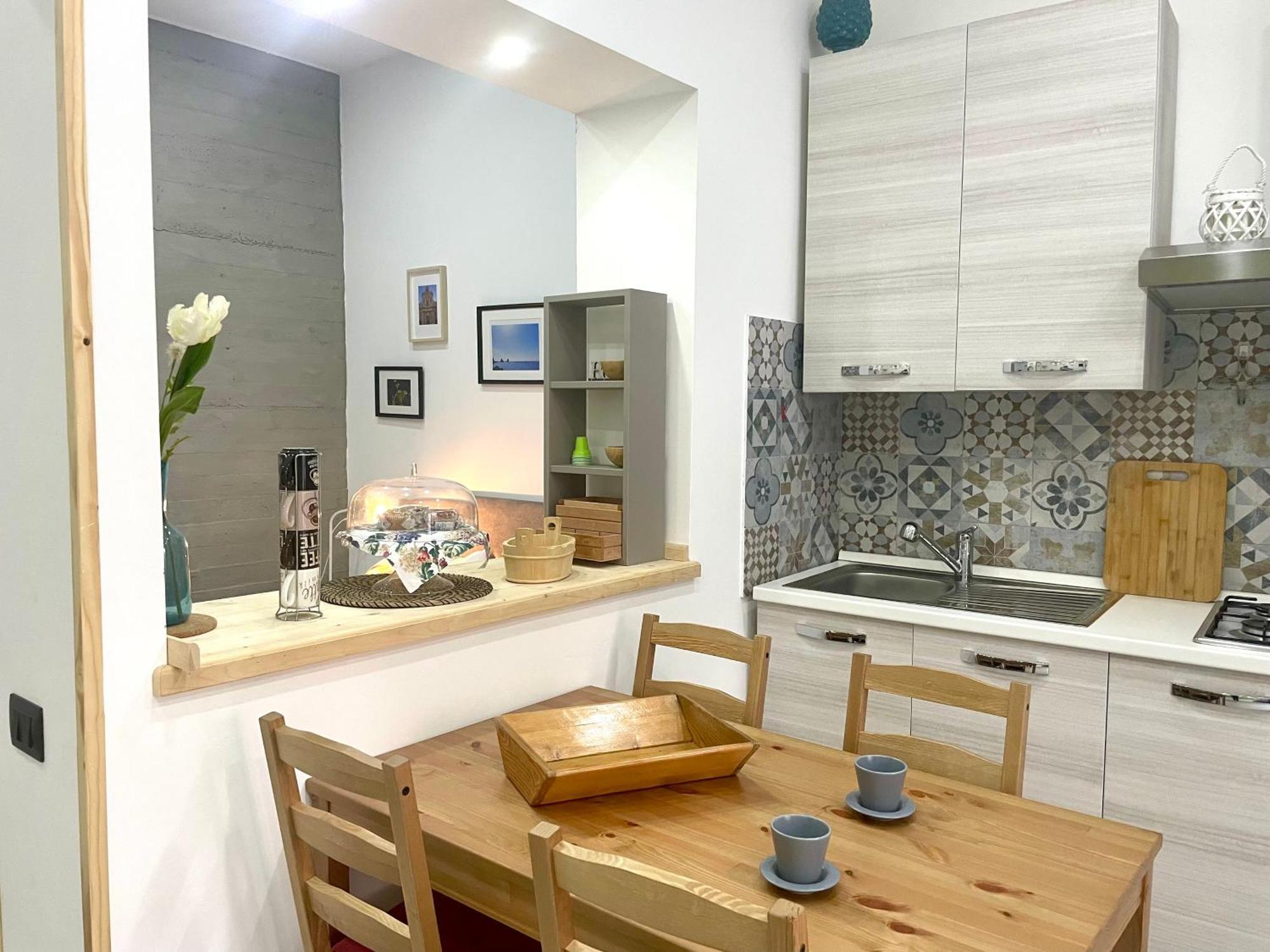 Casa Giniusa Central Studio Катания Экстерьер фото